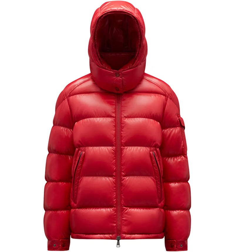 maire short down glossy ruby red