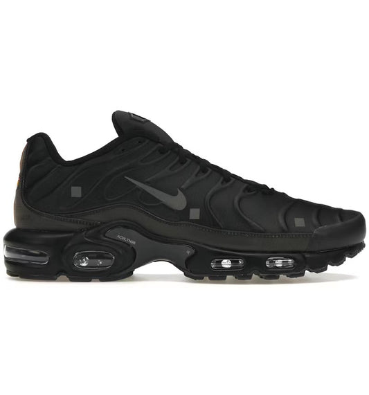 triple black leather (onyx)